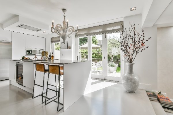 gietvloer kleine beschadiging repareren